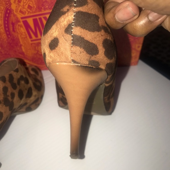 Mix No. 6 Leopard Print Peep Toe Heels - Picture 7 of 11